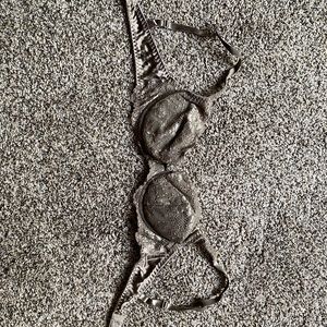 Victoria’s Secret Wonder bra 36B